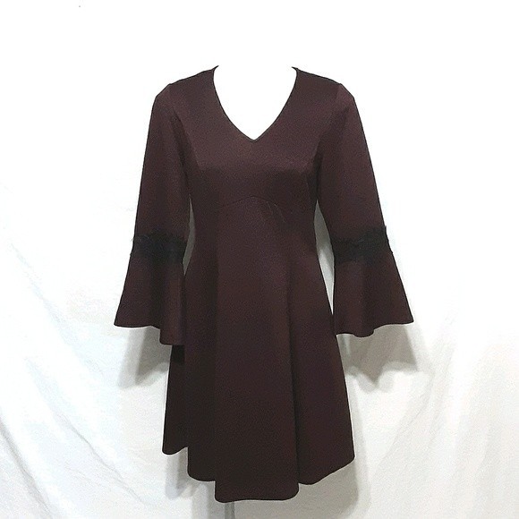 Elle Bell Sleeve V-Neck A-Line Dress Medium Flowy Boho Chic Workwear Cocktail - Picture 1 of 7